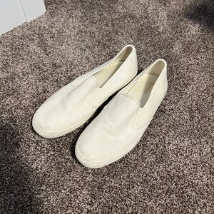 Old Navy White Minimalist Sneakers